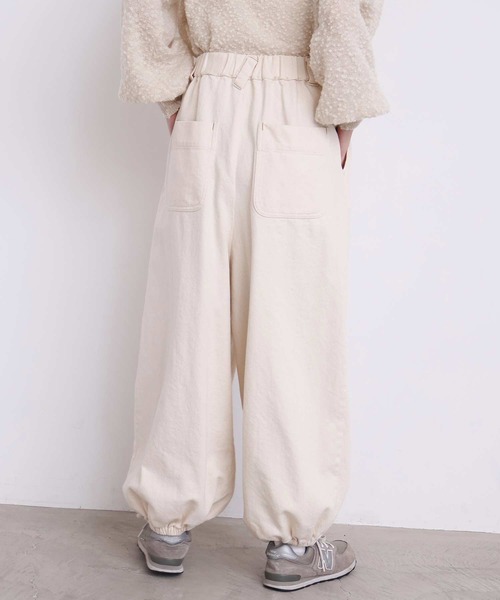 l'atelier du savon（アトリエドサボン）の「_たゆたゆデニムパンツ（デニムパンツ・レディース・オフホワイト/ブラック・FREE）」の13枚目の写真