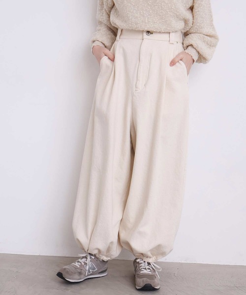 l'atelier du savon（アトリエドサボン）の「_たゆたゆデニムパンツ（デニムパンツ・レディース・オフホワイト/ブラック・FREE）」の9枚目の写真