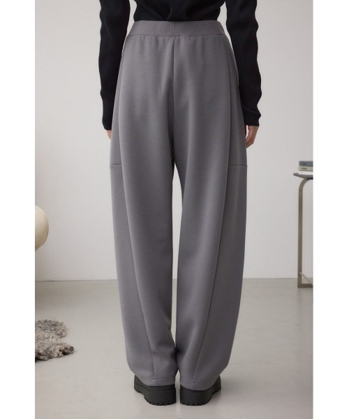 AZUL by moussy（アズールバイマウジー）の「バレルカットパンツ　春服　秋服　冬服　ダンボール素材（スラックス・レディース・ブラック/チャコールグレー・SMALL/MEDIUM）」の8枚目の写真