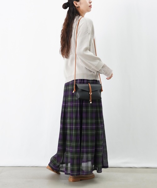 LUCA/LADY LUCK LUCA(ルカ/レディラックルカ)の「LC/LLL レイヤードニットプルオーバー(ニット/セーター・レディース・ブラック/ライトグレー/グリーン・FREE)」の9枚目の写真