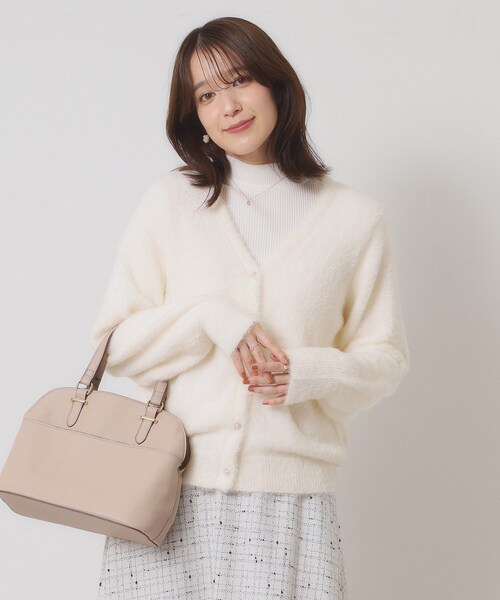 ITS'DEMO（イッツデモ）の「【手洗い可】フェザーヤーンVカーディガン（カーディガン/ボレロ・レディース・チャコールグレー/ピンク/ピンク系/オフホワイト・00）」の2枚目の写真