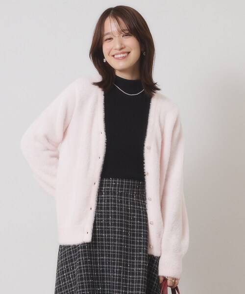 ITS'DEMO（イッツデモ）の「【手洗い可】フェザーヤーンVカーディガン（カーディガン/ボレロ・レディース・チャコールグレー/ピンク/ピンク系/オフホワイト・00）」の4枚目の写真