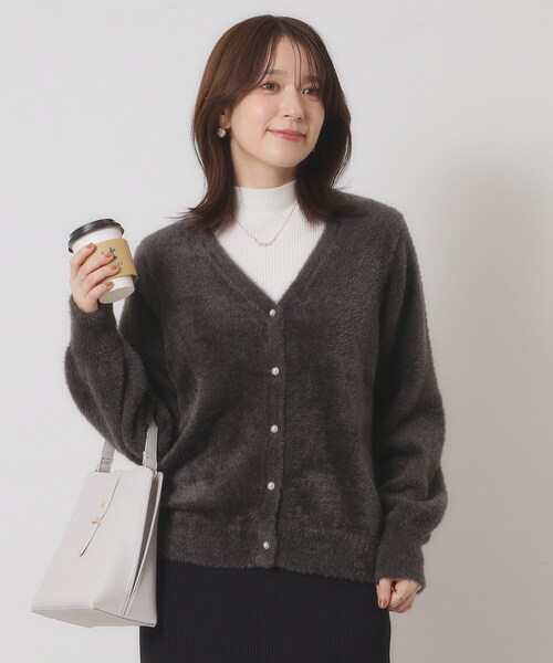 ITS'DEMO（イッツデモ）の「【手洗い可】フェザーヤーンVカーディガン（カーディガン/ボレロ・レディース・チャコールグレー/ピンク/ピンク系/オフホワイト・00）」の9枚目の写真