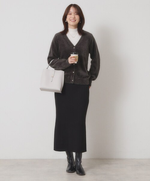 ITS'DEMO（イッツデモ）の「【手洗い可】フェザーヤーンVカーディガン（カーディガン/ボレロ・レディース・チャコールグレー/ピンク/ピンク系/オフホワイト・00）」の10枚目の写真