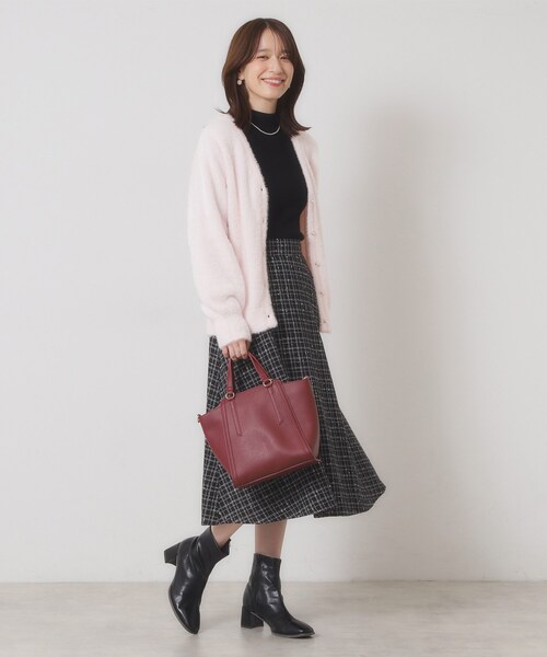 ITS'DEMO（イッツデモ）の「【手洗い可】フェザーヤーンVカーディガン（カーディガン/ボレロ・レディース・チャコールグレー/ピンク/ピンク系/オフホワイト・00）」の14枚目の写真