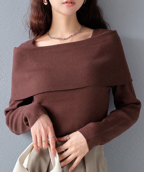 STYLEBLOCK(スタイルブロック)の「オフショルニットトップス(ニット/セーター・レディース・オフホワイト/ブラック/ブラウン/ボルドー・FREE)」の1枚目の写真