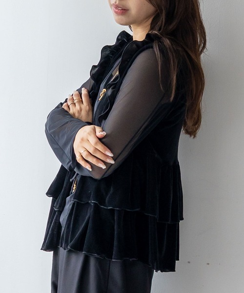 VitaFelice（ヴィータフェリーチェ）の「ベロアフリルティアードベスト（ベスト・レディース・ブラック/ボルドー/ブラウン・FREE）」の12枚目の写真