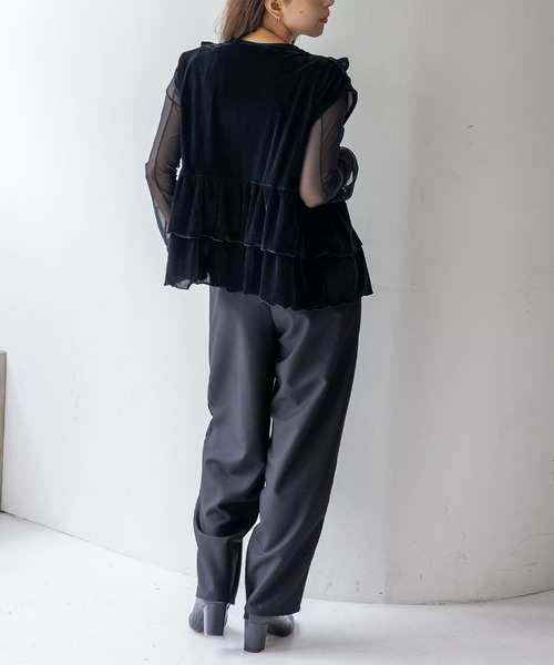 VitaFelice（ヴィータフェリーチェ）の「ベロアフリルティアードベスト（ベスト・レディース・ブラック/ボルドー/ブラウン・FREE）」の17枚目の写真