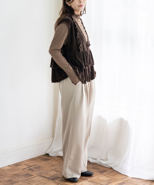 VitaFelice（ヴィータフェリーチェ）の「ベロアフリルティアードベスト（ベスト・レディース・ブラック/ボルドー/ブラウン・FREE）」の20枚目の写真