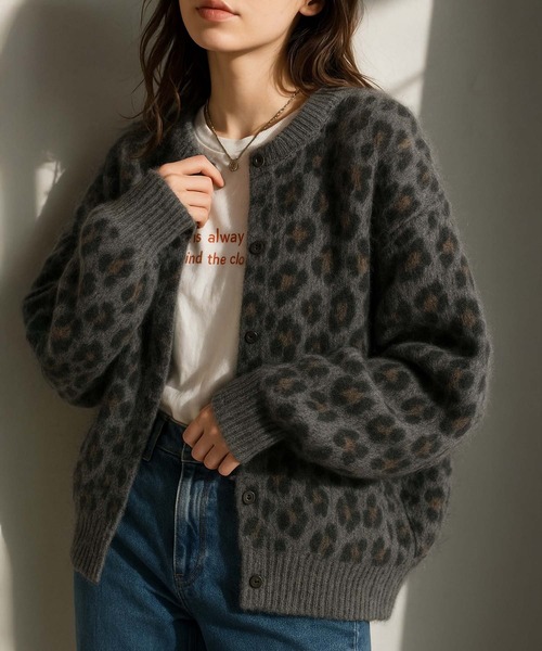 VIBGYOR(ヴィブジョー)の「【Korea Select】 ヒョウ柄カーディガン(CN)(カーディガン/ボレロ・レディース・グレー/ダークブラウン・FREE)」の2枚目の写真
