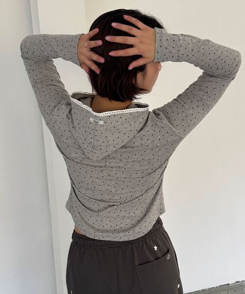 RONRON（ロンロン）の「LACE HOODIE SLIM LONG SLEEVE GREY STAR（パーカー・レディース・その他・FREE）」の7枚目の写真