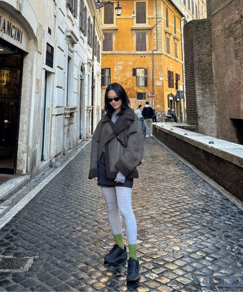 AVANDRESS（アバンドレス ）の「Tati Hole Round Knit MELANGE（ニット/セーター・レディース・杢グレー・SMALL/MEDIUM）」の7枚目の写真