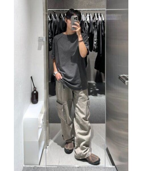 INSILENCE(インサイロンス)の「カットオフラインカーゴパンツ グレーベージュ(デニムパンツ・レディース・その他・SMALL/MEDIUM)」の6枚目の写真