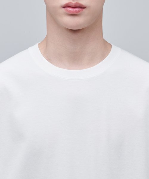 MUSINSA STANDARD（ムシンサスタンダード）の「[クールタンダード] オーバーサイズクルーネックTシャツ [クリーム]（Tシャツ/カットソー・メンズ・その他・SMALL/MEDIUM/LARGE/X-LARGE/XX-LARGE/XXX-LARGE）」の4枚目の写真