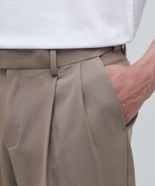 MUSINSA STANDARD（ムシンサスタンダード）の「軽量リアルワイドヒドゥンバンディングスラックス【ダスティベージュ】（スラックス・メンズ・その他・28/40/38/42/26/27）」の5枚目の写真