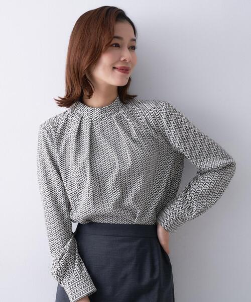 セール】【洗える/お仕事着】ジオメトリック ハイネックブラウス