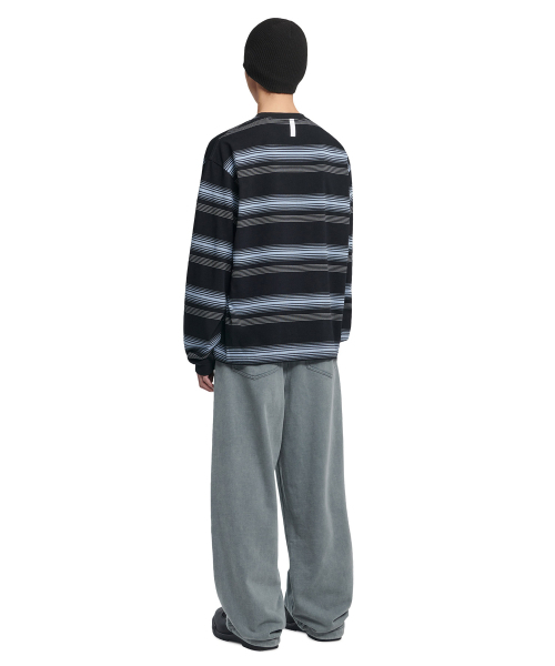 NOMANUAL(NOMANUAL)の「NM STRIPED LONG SLEEVE TEE - BLACK(Tシャツ/カットソー・レディース・その他・X-LARGE/LARGE/MEDIUM)」の4枚目の写真