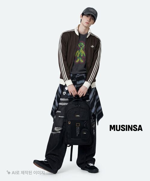 NOMANUAL(NOMANUAL)の「NM STRIPED LONG SLEEVE TEE - BLACK(Tシャツ/カットソー・レディース・その他・X-LARGE/LARGE/MEDIUM)」の9枚目の写真