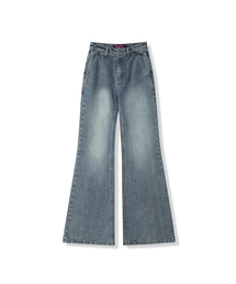 Vivacious（ビバシャス）の「Back Slender Bootscut Jeans LIGHT BLUE（デニムパンツ・レディース）」
