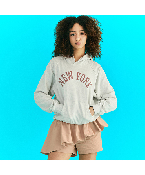 ERER(エルエル)の「Vintage Painted Raglan Hoodie White Melange(パーカー・レディース・ライトグレー・1/2)」の1枚目の写真