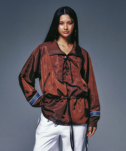 NYXX(エヌワイエックスエックス)の「LACE UP ANORAK JACKET BROWN(ナイロンジャケット・レディース・その他・SMALL/MEDIUM)」の1枚目の写真