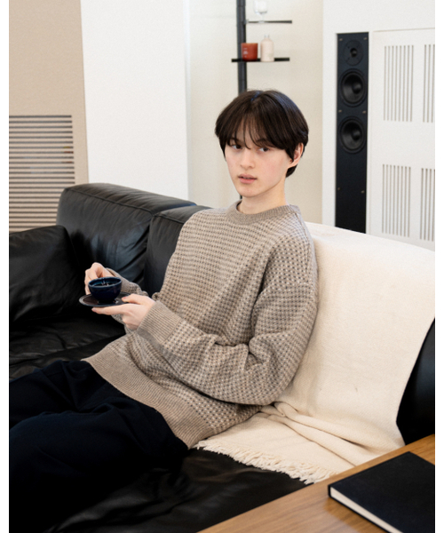 ASTLAY(アストレイ)の「Loveless Round Neck knit (Wood/S,white/M.Grasy)(ニット/セーター・メンズ・その他・2/3)」の5枚目の写真
