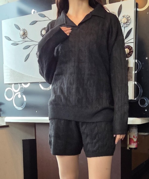ｔｏｌｅｎｅ（トレネ）の「Vネックポロケーブル編みニットプルオーバー＋ケーブル編みニットショートパンツ セットアップ　上下セット（セットアップ・レディース・ブラック/オフホワイト・FREE）」の2枚目の写真