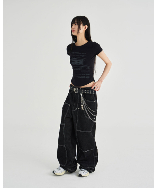 AEIAEIAE（エイエイエ）の「ロー デニム カーペンターパンツ [ブラック]（デニムパンツ・レディース・その他・1/2）」の3枚目の写真