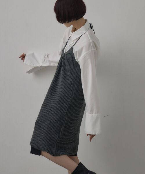 kivi（キヴィ）の「ホルターニットワンピース（ワンピース・レディース・チャコールグレー/ブラック/ブラウン・FREE）」の20枚目の写真