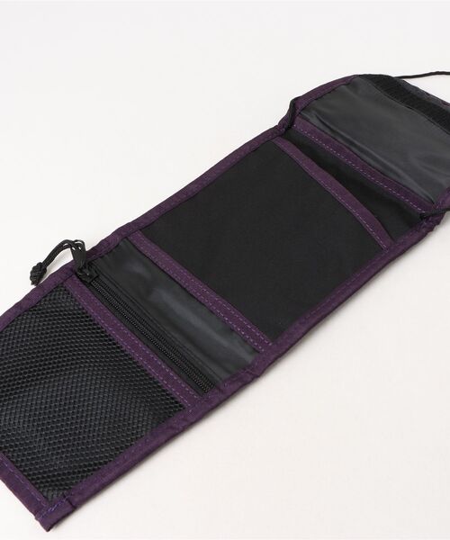 Gramicci（グラミチ）の「★GRAMICCI★CORDURA NECK POUCH（ショルダーバッグ・レディース・ブラック・FREE）」の4枚目の写真