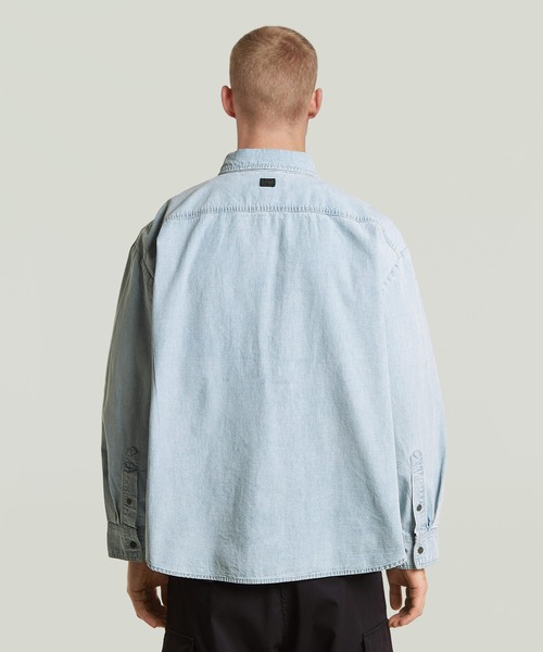 G-STAR(ジースター)の「Hybrid Zip Oversized Shirt/ハイブリッドジップアップオーバーサイズデニムシャツ(シャツ/ブラウス・メンズ・ライトブルー・SMALL/MEDIUM/LARGE/X-LARGE/X-SMALL)」の2枚目の写真