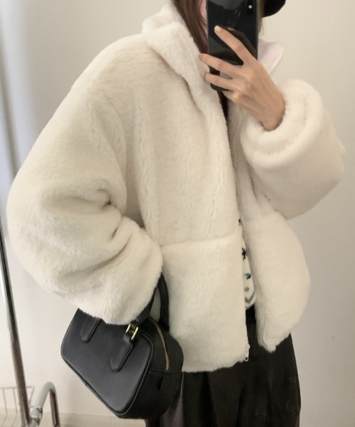 FREE STYLISTS（フリー スタイリスト）の「YUGA_YGMC 　Padded boa blouson coat（ブルゾン・レディース・クリーム/ホワイト・FREE）」の7枚目の写真