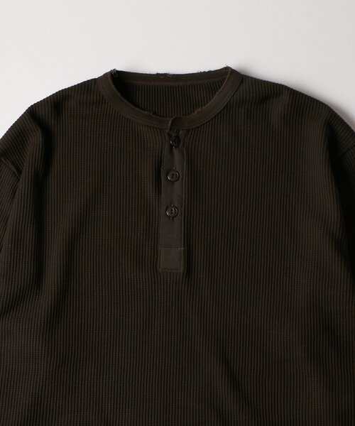 WHO'S WHO gallery（フーズフーギャラリー）の「【FromVintage】ダメージワッフルヘンリーL/STEE（Tシャツ/カットソー・メンズ・ホワイト/チャコールグレー・FREE）」の10枚目の写真