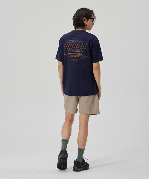 MAKEITTO（メイキット）の「[URBAN LETTERING] CREW NECK TEE_NAVY（Tシャツ/カットソー・メンズ・その他・MEDIUM/LARGE/X-LARGE/XX-LARGE）」の5枚目の写真