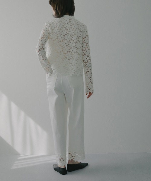 MANOF（マノフ）の「COTTON LACE DOCKING PANTS（デニムパンツ・レディース・ホワイト/ブラック・M/S）」の5枚目の写真