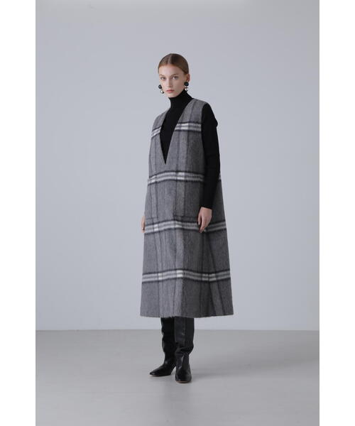 ADORE(アドーア)の「アルパカシャギーチェックワンピース(ジャンパースカート・レディース・グレー/ホワイト系その他・38)」の5枚目の写真