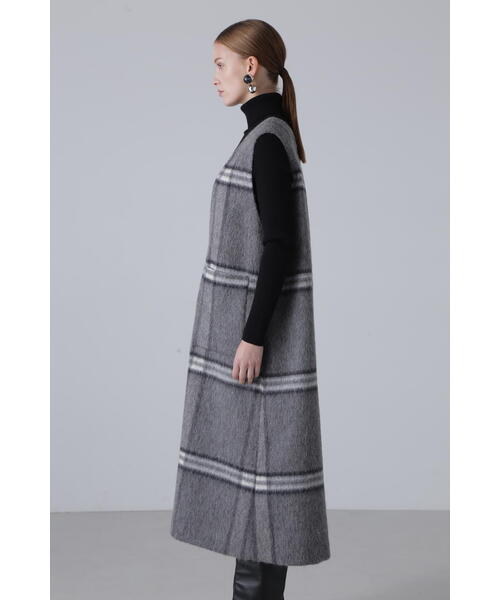 ADORE(アドーア)の「アルパカシャギーチェックワンピース(ジャンパースカート・レディース・グレー/ホワイト系その他・38)」の7枚目の写真
