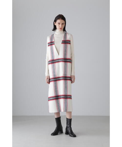 ADORE(アドーア)の「アルパカシャギーチェックワンピース(ジャンパースカート・レディース・グレー/ホワイト系その他・38)」の16枚目の写真