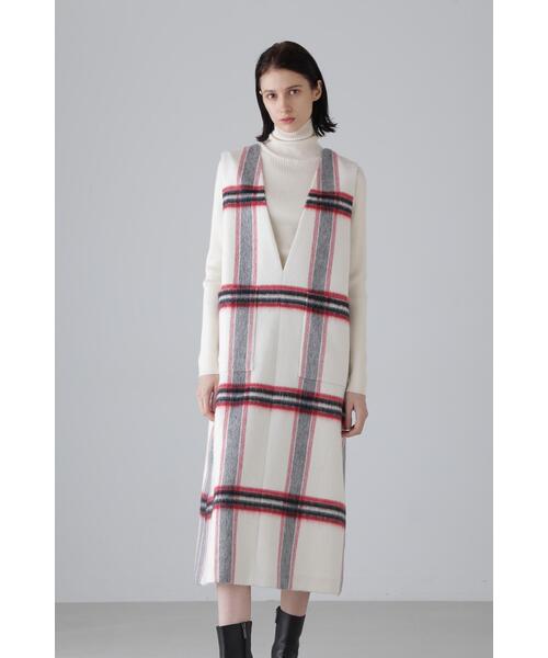 ADORE(アドーア)の「アルパカシャギーチェックワンピース(ジャンパースカート・レディース・グレー/ホワイト系その他・38)」の1枚目の写真