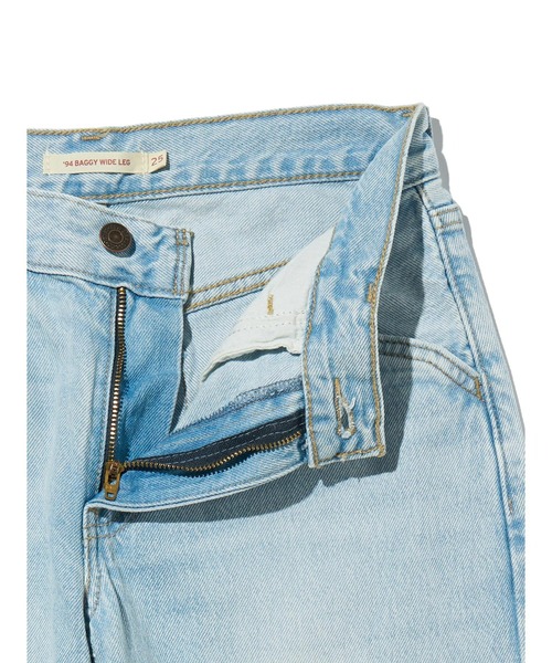 Levi's(リーバイス)の「Levi's/リーバイス 94 BAGGY WIDE LEG ジーンズ ライトインディゴ(デニムパンツ・レディース・ライトインディゴブルー・24inch/23inch/25inch/26inch/27inch/28inch)」の11枚目の写真