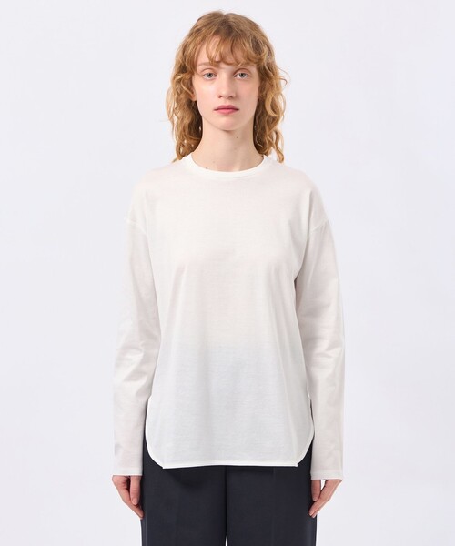 MACKINTOSH PHILOSOPHY（ﾏｯｷﾝﾄｯｼｭ ﾌｨﾛｿﾌｨｰ）の「【LEE4月号/蛯原友里さん着用】ラウンドヘムシルケットカットソー（Tシャツ/カットソー・レディース・オフホワイト/ネイビー・38）」の11枚目の写真