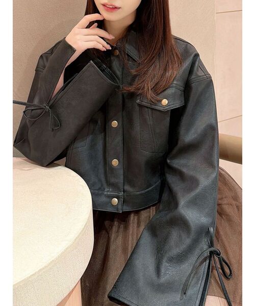 RESEXXY（リゼクシー）の「リボンスリーブショートブルゾン（ブルゾン・レディース・アイボリー/ブラック/ブラウン・FREE）」の3枚目の写真