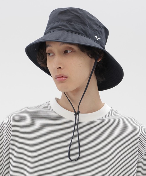 MARGARET HOWELL（マーガレットハウエル）の「WATER REPELENT NYLON POPLIN（ハット・レディース・ネイビー/カーキ・FREE）」の3枚目の写真