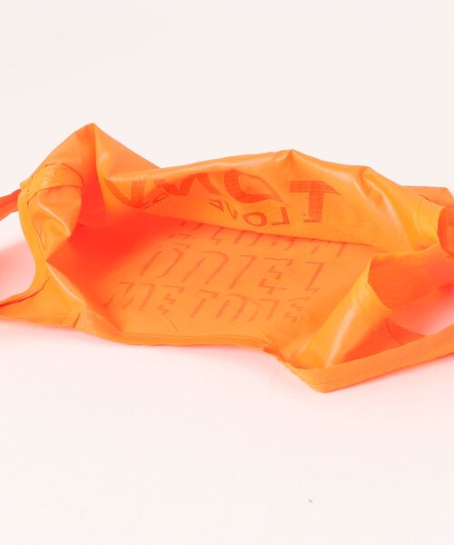 TonyTaizsun（トニータイズサン）の「【TonyTaizsun/トニータイズサン】Tony便利 Bag (特大+極小セット)　ビッグトート　ランドリー　ショッピング（ショルダーバッグ・メンズ・オレンジ/ホワイト・FREE）」の9枚目の写真