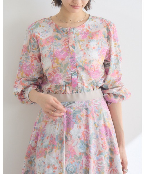 KATHARINE ROSS（キャサリンロス）の「【KATHARINE ROSS】【MADE IN JAPAN/洗濯機洗い可】LIBERTY PUNKPOSYプリントブラウス（シャツ/ブラウス・レディース・ブルー/ピンク/イエロー・FREE）」の3枚目の写真