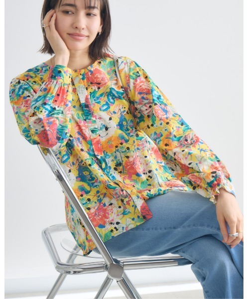 KATHARINE ROSS（キャサリンロス）の「【KATHARINE ROSS】【MADE IN JAPAN/洗濯機洗い可】LIBERTY PUNKPOSYプリントブラウス（シャツ/ブラウス・レディース・ブルー/ピンク/イエロー・FREE）」の2枚目の写真