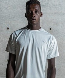 1PIU1UGUALE3  RELAX  | 1PIU1UGUALE3 RELAX(ウノピゥウノウグァーレトレ リラックス)ネックロゴランニング半袖Tシャツ(Tシャツ/カットソー)