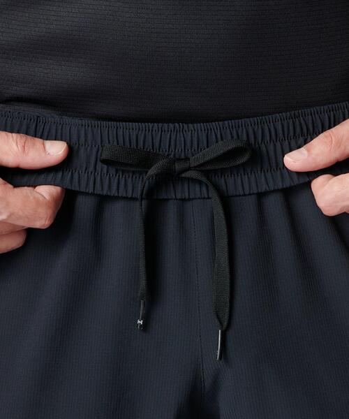 UNDER ARMOUR(アンダーアーマー)の「UAウーブン パンツ(トレーニング/メンズ)(その他パンツ・メンズ・ブラック・M/2XL/L/S/XL)」の6枚目の写真