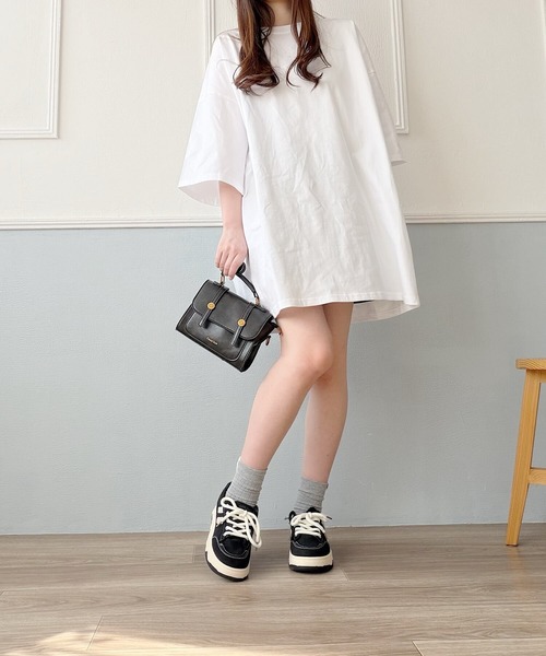 Nana(ナナ)の「ルーズシルエットTシャツワンピース(Tシャツ/カットソー・レディース・ブラック/ホワイト・FREE)」の14枚目の写真