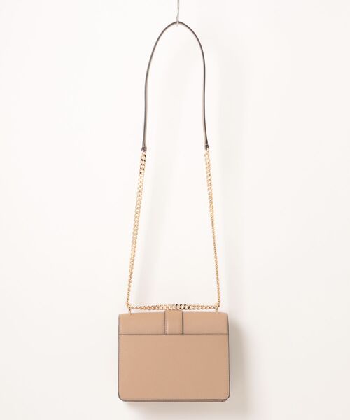 MICHAEL KORS(マイケルコース)の「GREENWICH サフィアーノ レザー フラップ クロスボディ スモール(ショルダーバッグ・レディース・キャメル・FREE)」の2枚目の写真